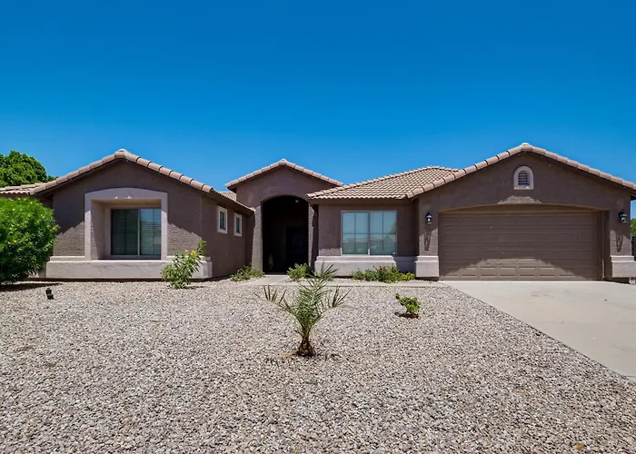 Spacious Backyard! Family Haven In San Tan Valley