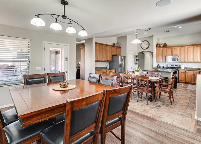 Holiday home Spacious Backyard! Family Haven In San Tan Valley Magma