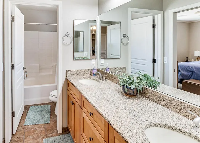 Spacious Backyard! Family Haven In San Tan Valley