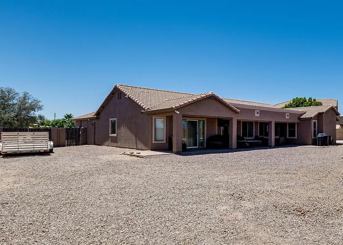 Holiday home Spacious Backyard! Family Haven In San Tan Valley