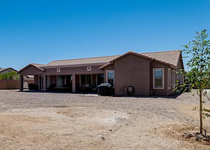 Holiday home Spacious Backyard! Family Haven In San Tan Valley
