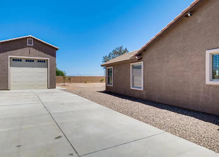 Holiday home Spacious Backyard! Family Haven In San Tan Valley